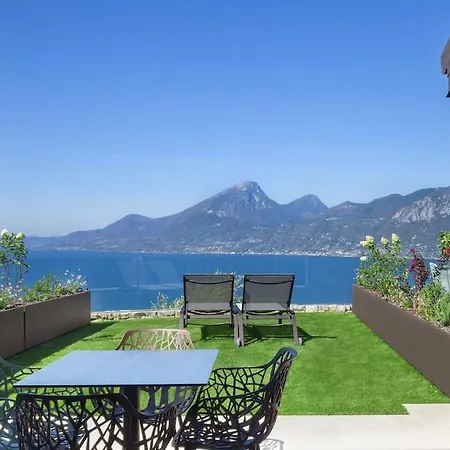Divina-apt Armonia-con Piscina E Vista Apartment Castelletto Di Brenzone