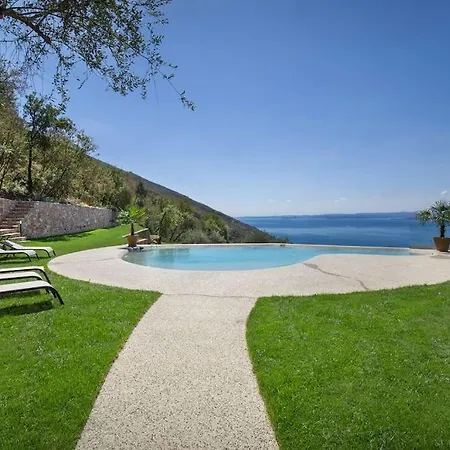 Divina22-apt Armonia-con Piscina E Vista Appartement Castelletto Di Brenzone